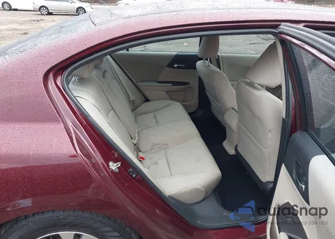 2015 Honda Accord Lx z USA, uszkodzony, nr VIN 1HGCR2F39FA270476